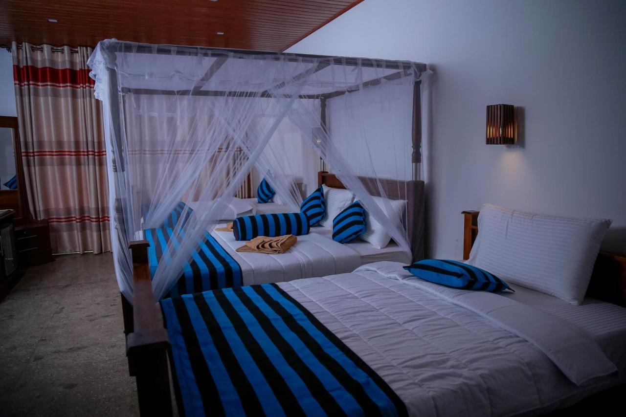 Hotel City Grand אלה מראה חיצוני תמונה